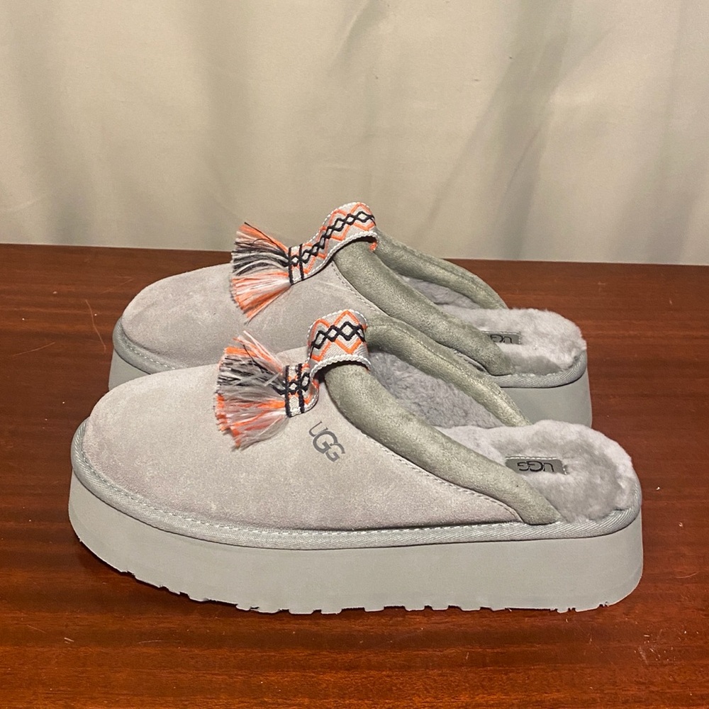 Ugg Tazzle Shaded Clover Platform Suede Wool Slippers Women’s 10 (•note 10.6”)
